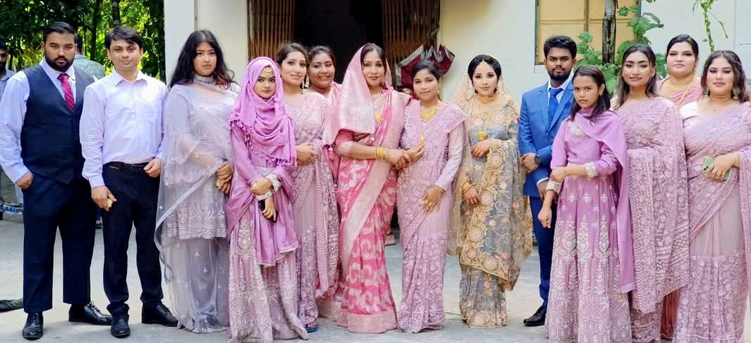 নোয়াখালীর শেকড়, লন্ডনে একই পরিবারের ৪৩ সদস্য